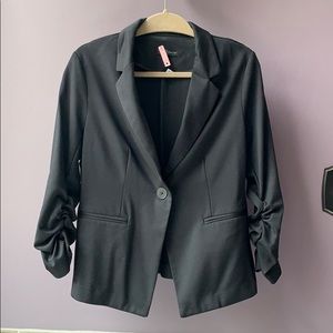 EUC Willi Smith blazer- puckered sleeves